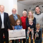 Spendenübergabe bei Familie Wolf in Gemünden